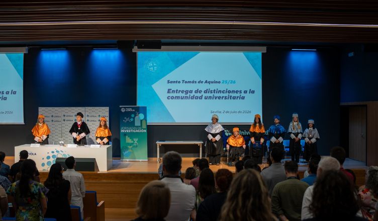 La Universidad Loyola reconoce a sus nuevos doctores y concede el Premio Extraordinario de Doctorado a Tatiana Avignone por su tesis para la prevención del riesgo de exclusión de menores migrantes